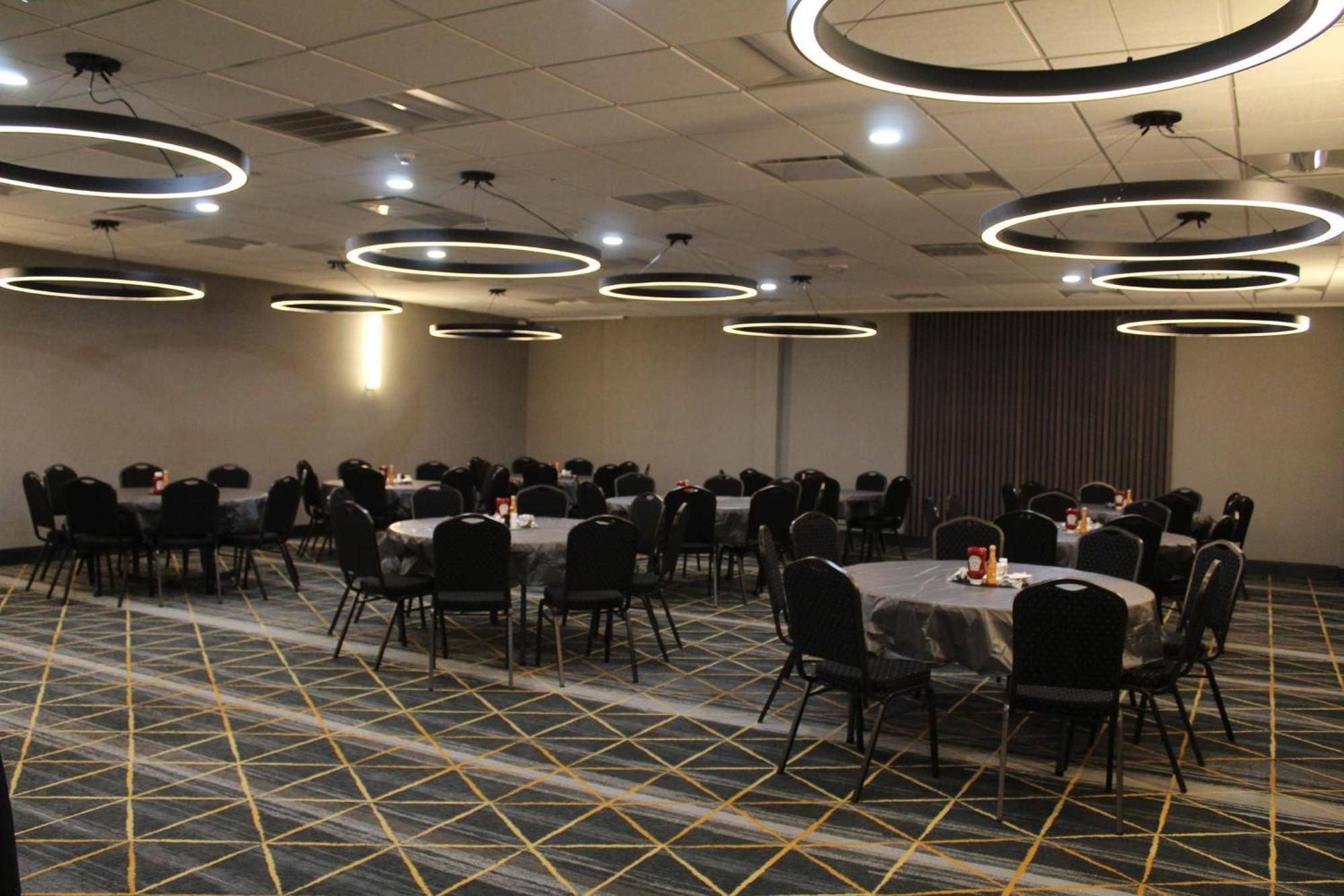Holiday Inn Dallas Market Ctr Love Field By Ihg Extérieur photo