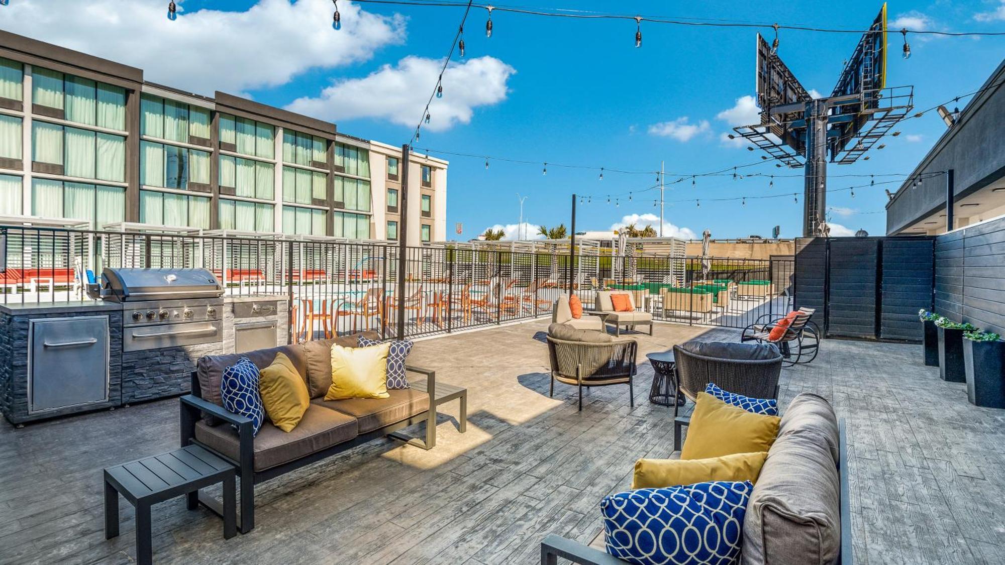 Holiday Inn Dallas Market Ctr Love Field By Ihg Extérieur photo