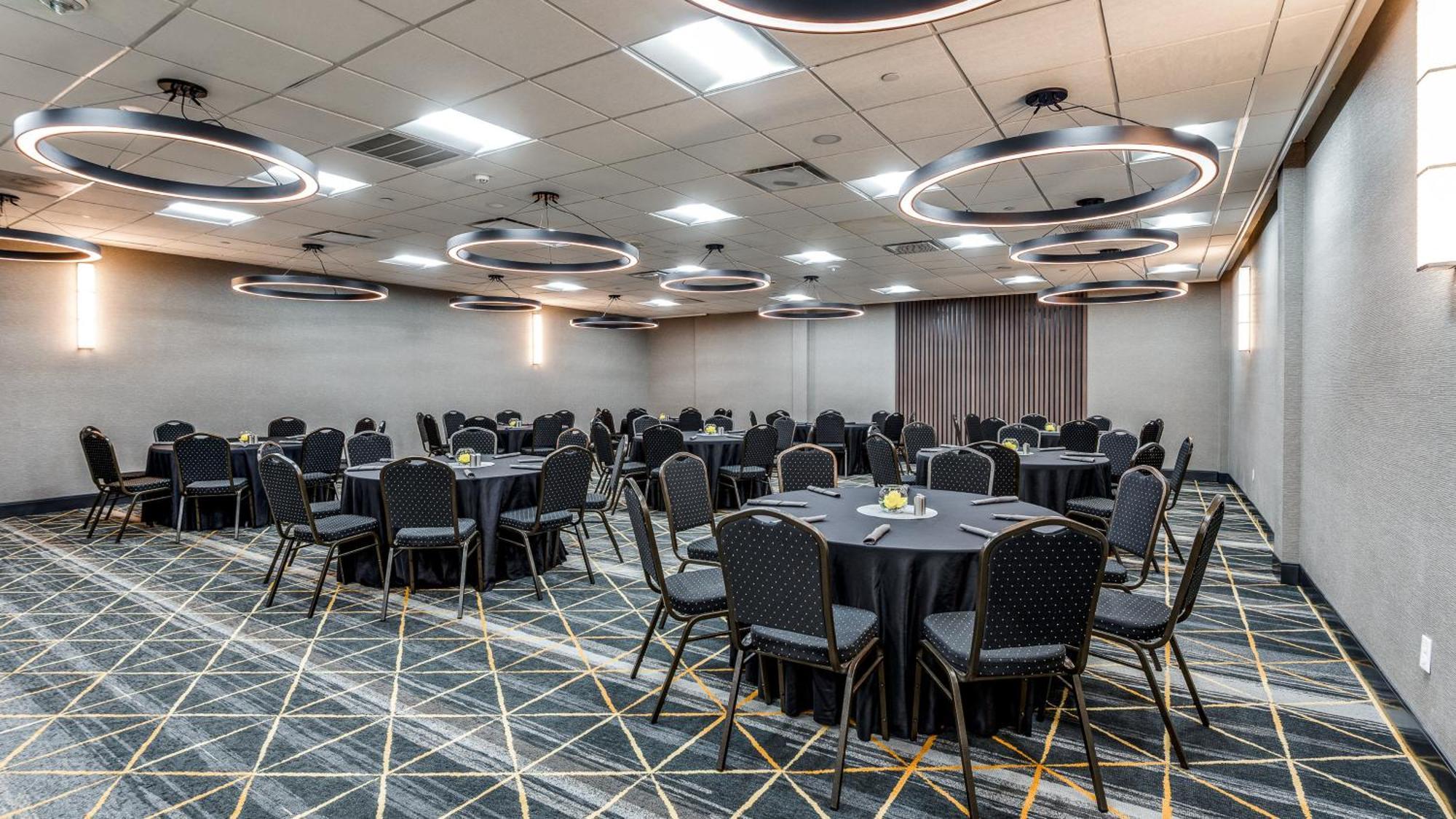 Holiday Inn Dallas Market Ctr Love Field By Ihg Extérieur photo