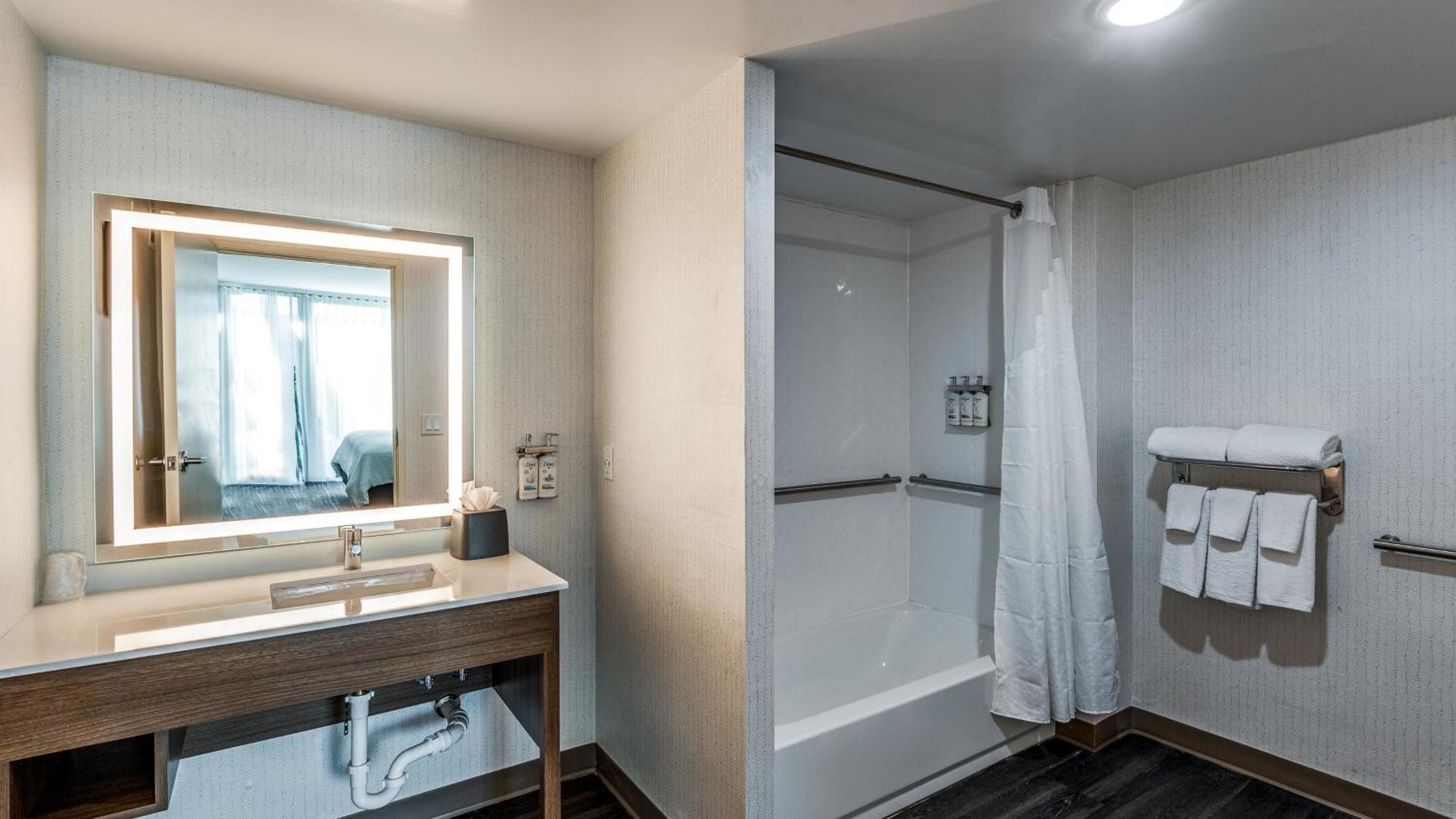 Holiday Inn Dallas Market Ctr Love Field By Ihg Extérieur photo
